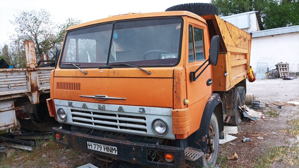 Продам КАМАЗЫ длинномер и самосвал с прицепом!