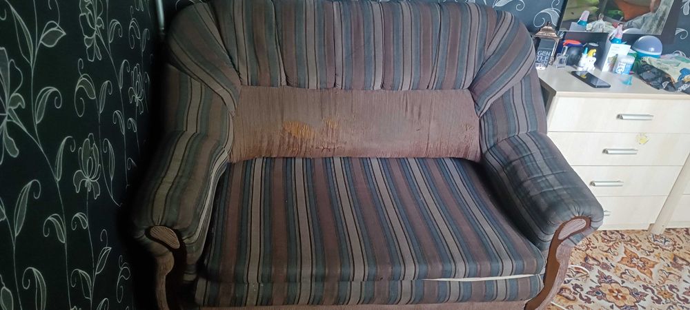 Отдам диван бесплатно