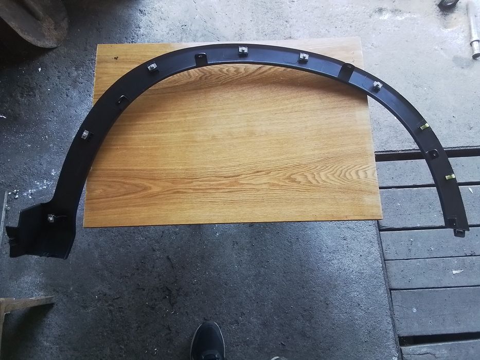 Молдинг  арки  крыла Хонда  CR-V .