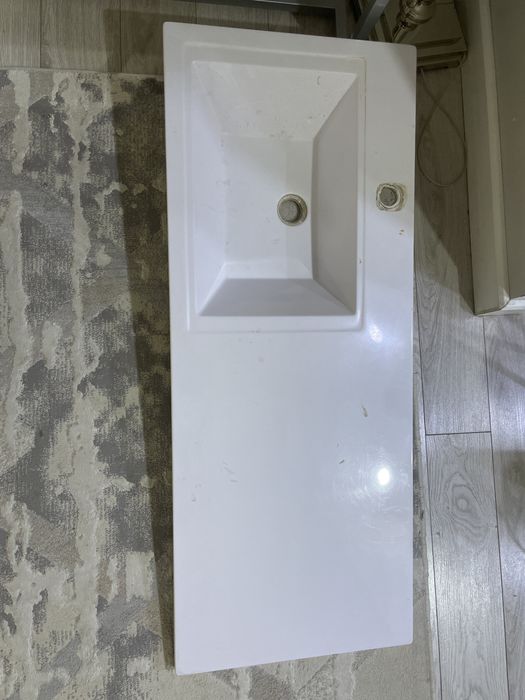 б/у раковина литая