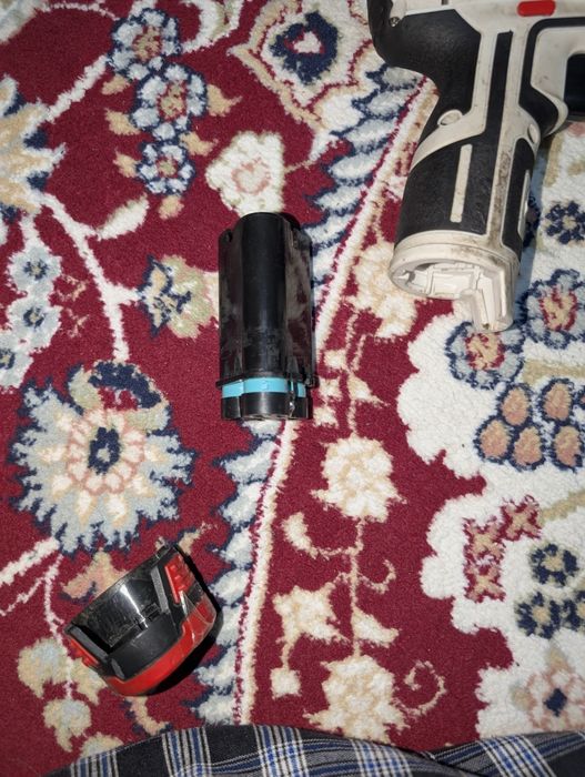 Продаем шуруповёрт