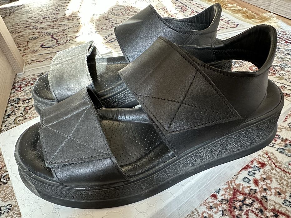 Продам босоножки турция