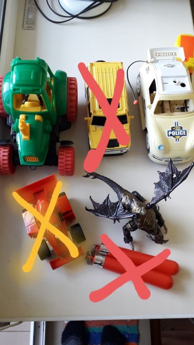 Машинки игрушки разные