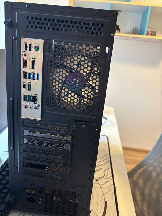 PC Gaming Ryzen 7 7800X3D + RTX 4060 Ti + 32gb ram