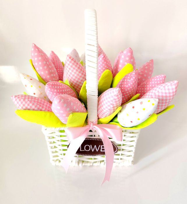 Букет от текстилни лалета