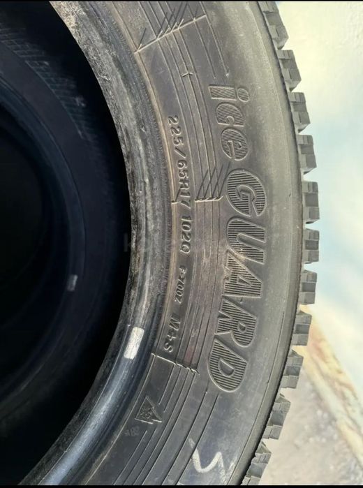 Продам шины зимние