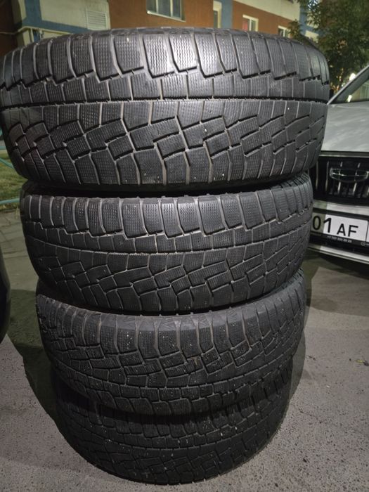 Goodyear ultragrip cross