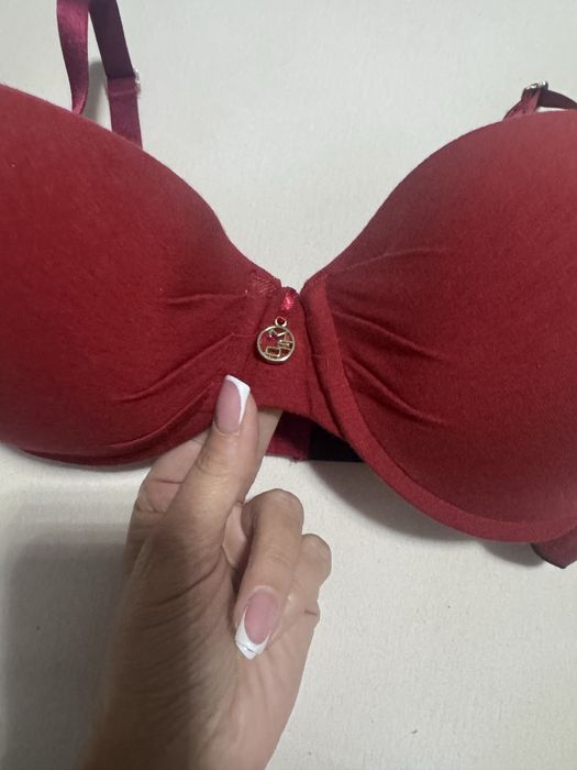 Сутиен -Med размер-75D  чисто нов