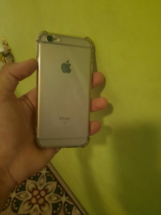 iPhone 6S.                                     ...