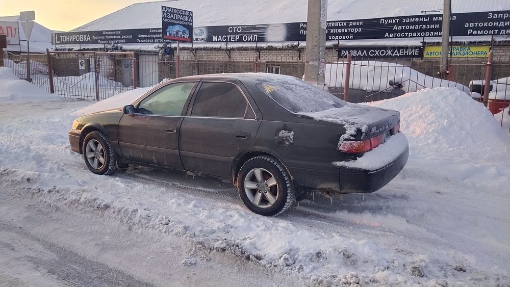 Продам тойота камри 25