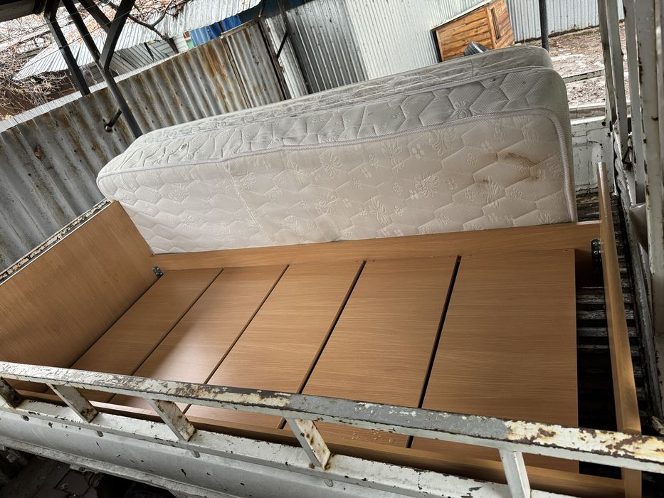 Кровать два матраса