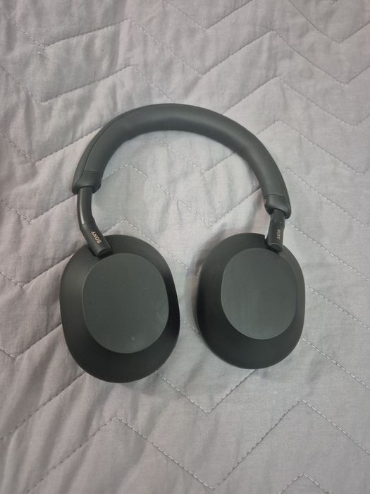 Наушники Sony WH-1000XM5