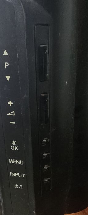 Телевизор LG с ножкой