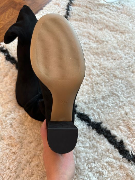 Чисто нови боти Н&М 39