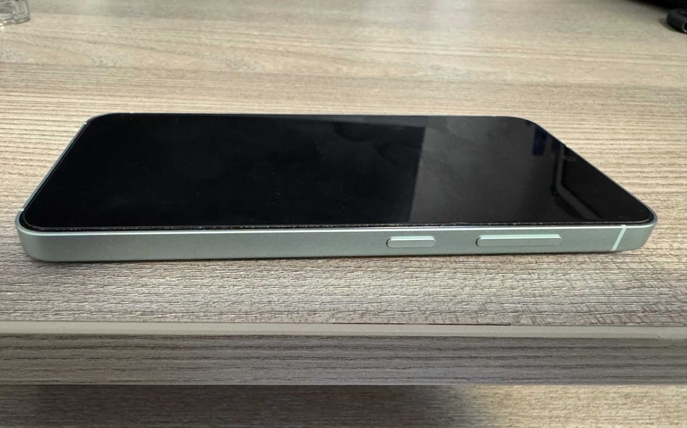 Samsung Galaxy S25, 256 GB, culoare Mint, ca nou