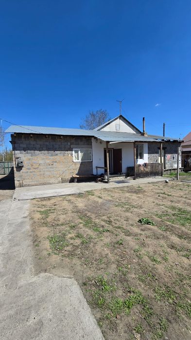 Продается 4 комн.дом район Восточный