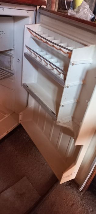 Холодильник советскии