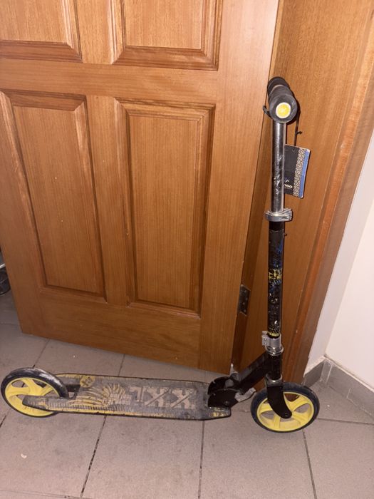 Продам самокат скутер