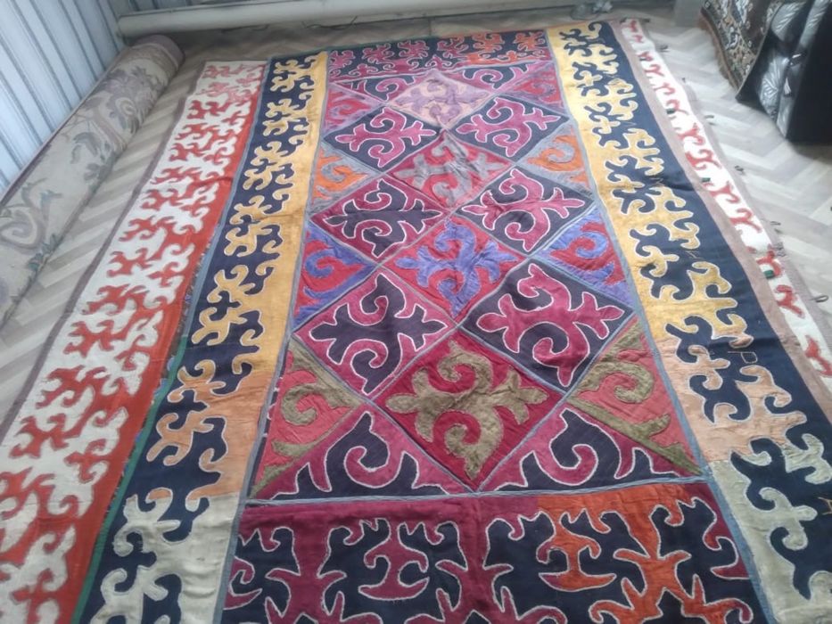Кастрюли и ковры