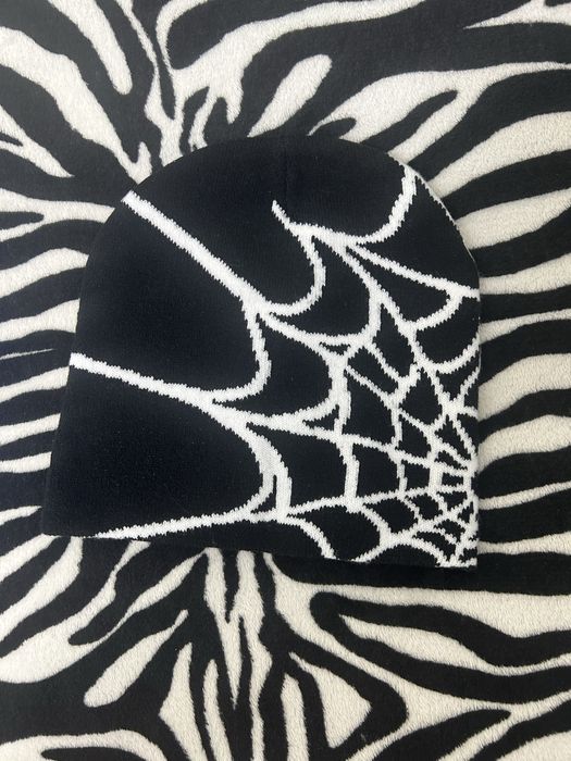 Шапки от meoculpa and spider