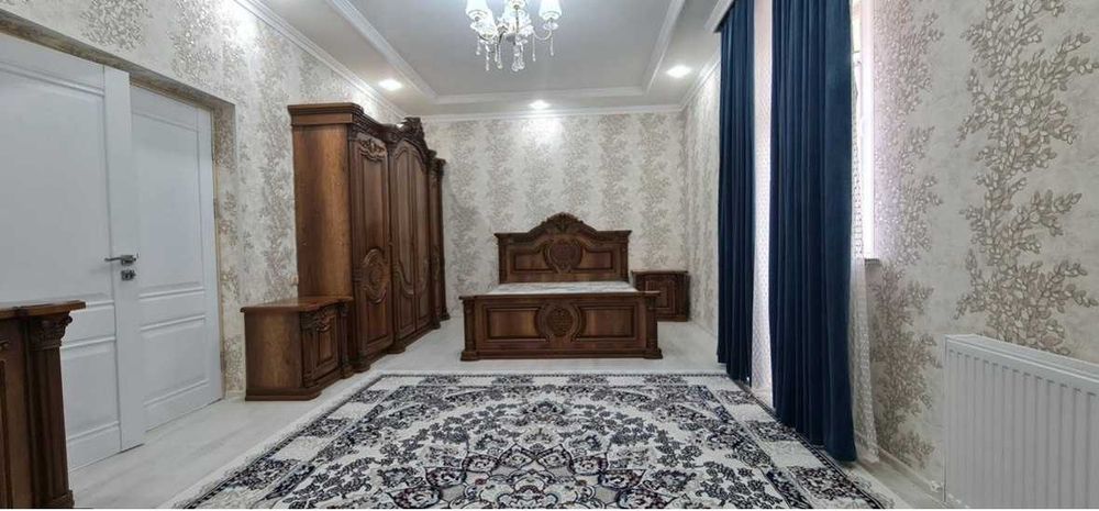 Аренда ГАБУС Квартира, центр, алайский базар,  6 Комнат, 176 кв/м