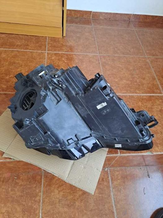 Far stanga Skoda Karoq full led original Europa cod 57B941015F