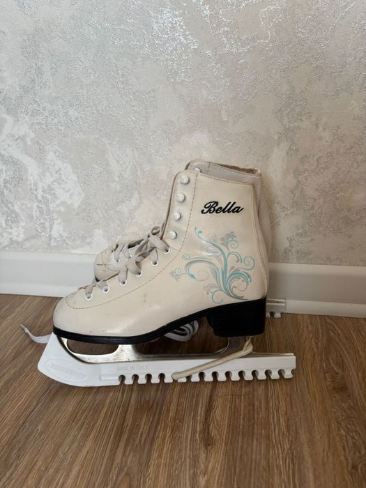 Продам коньки 36 размер