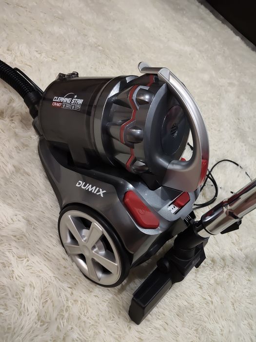 Новый пылесос DUMIX