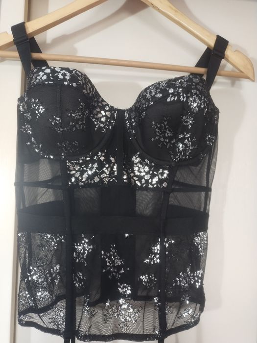 Бюстье от бренд Victoria secret.