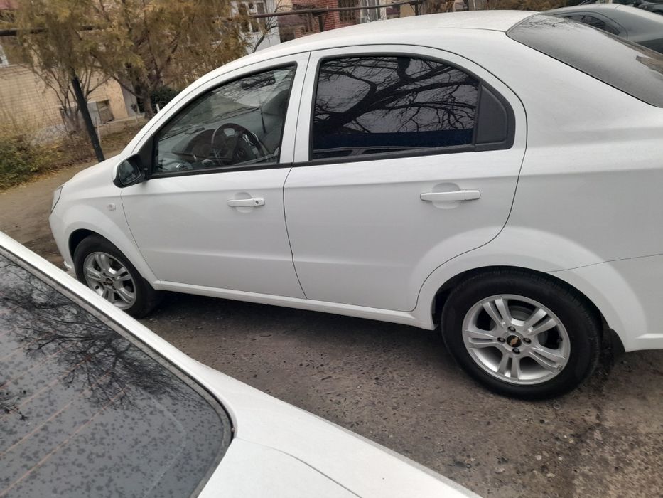 Новая в отличном состоянии.Бензин
