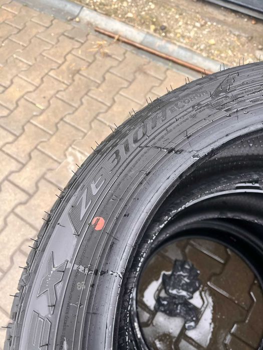 215 50 18 Anvelope Vara Noi Falken ZE310A