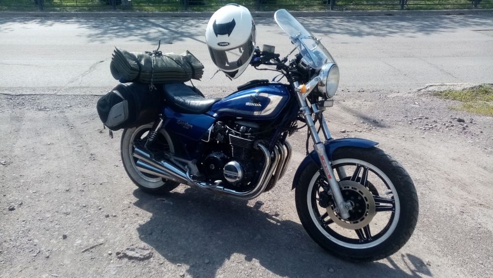 Продам мотоцикл HONDA CB650 Luxury Custom