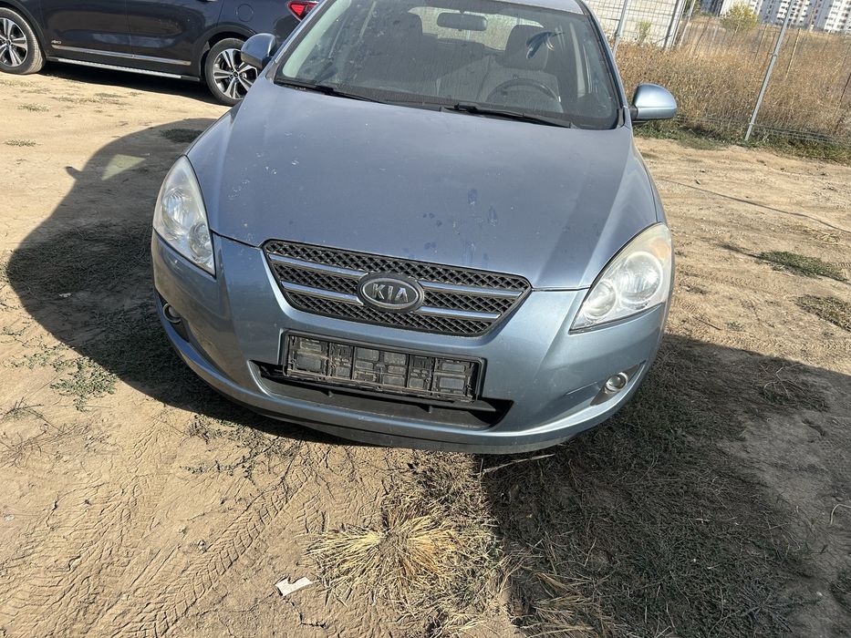 Vand far stanga si dreapta Kia Ceed 2006-2010