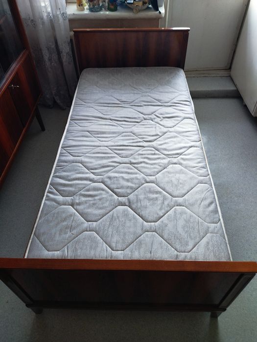 Продам кровать производство Румыния