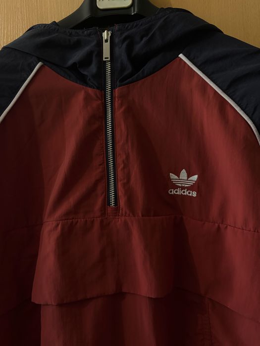Продам ветровку Adidas . Original