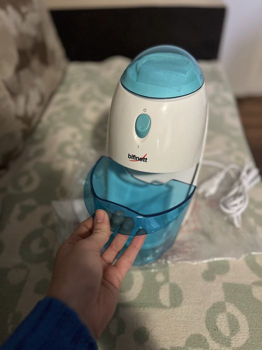 електрическа машинка за трошене на лед