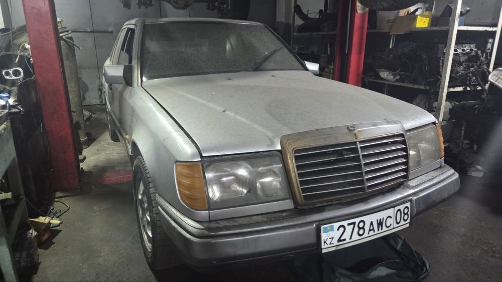 Мерседес W124 2.6