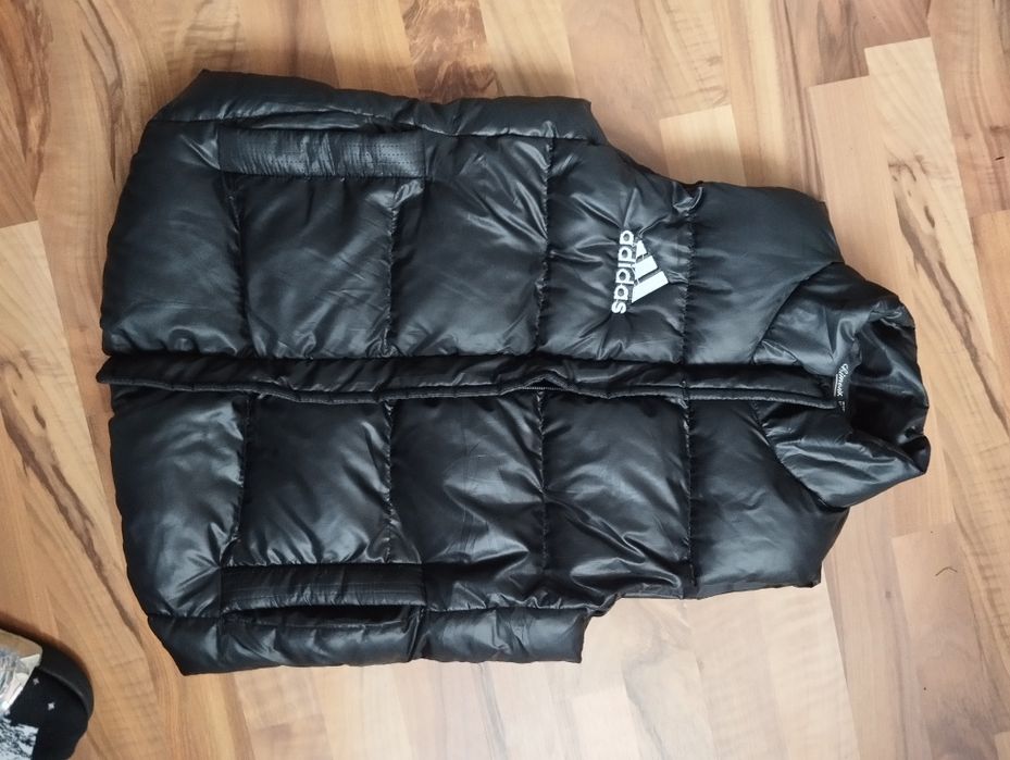 Vestă adidas 11-12 ani+, vestă sisley