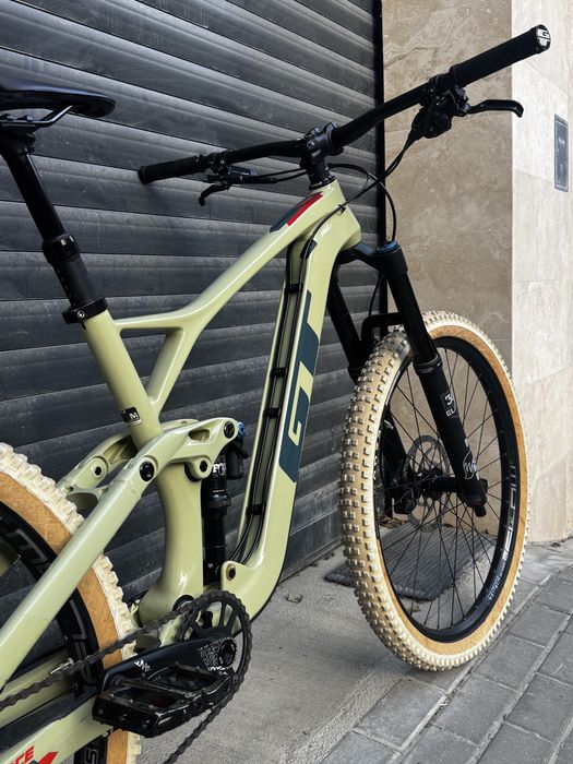 Ендуро велосипед GT Force Carbon Expert 27.5
