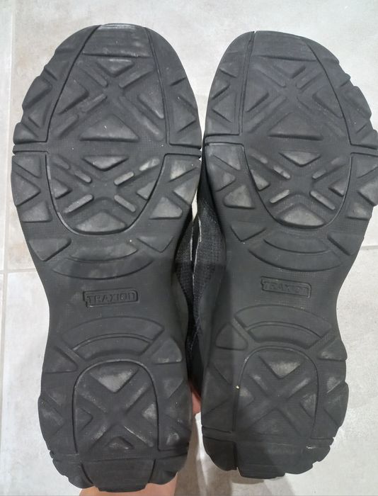 Детски зимни маратонки Adidas Traxion