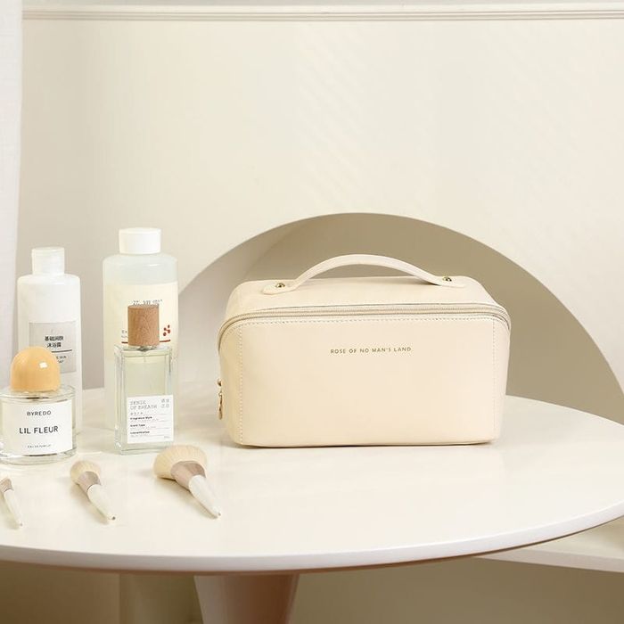 Косметичка разных цветов