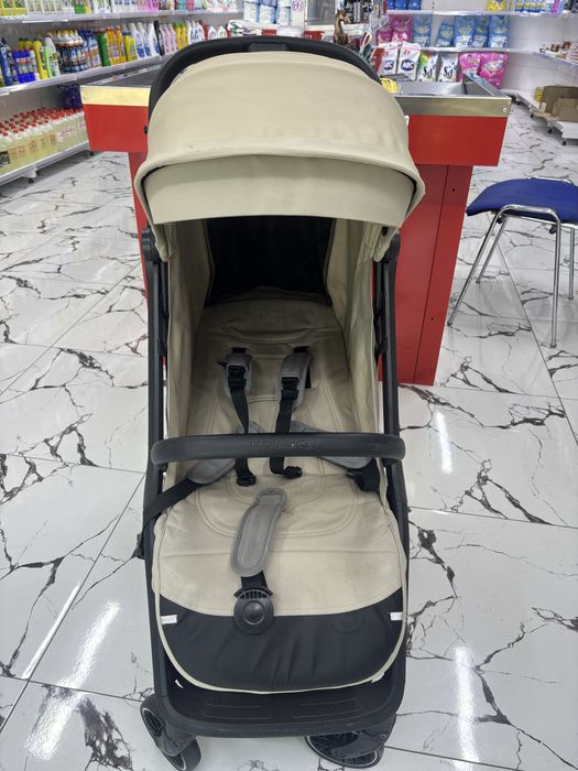 Коляска сатылады.