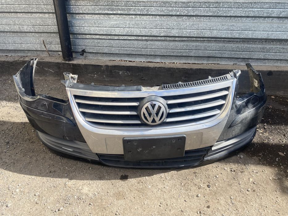 Продам бампер на Touran