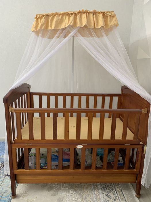 Манеж деревянный