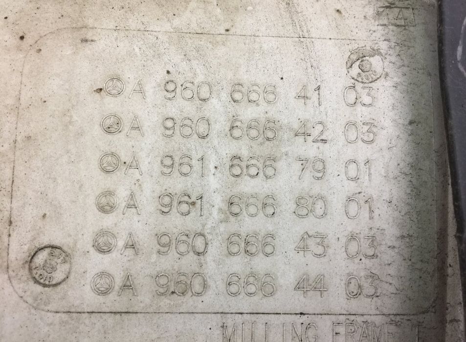 9606664203 Placa treaptă superioară completă, stânga MERCEDES-BENZ Antos, Arocs, Actros MP4 (2012-) MERCEDES-BENZ