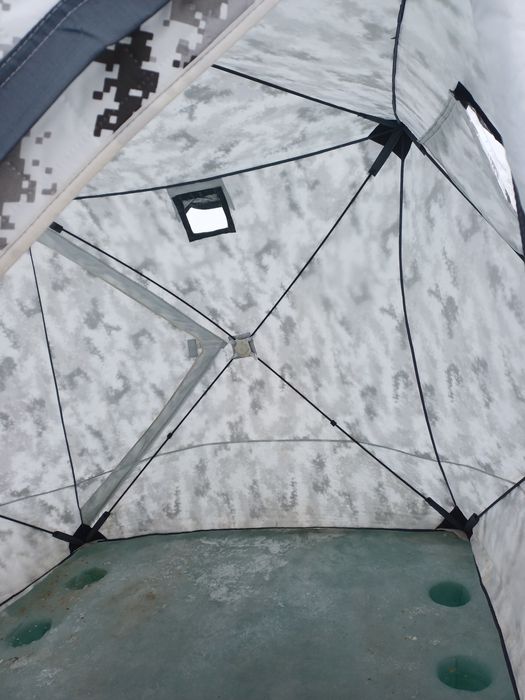 Продам Зимнюю палатку