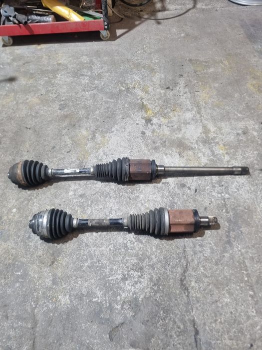 Planetara planetare dreapta lunga oem Bmw F11 3.0d m550d xDrive 381cp