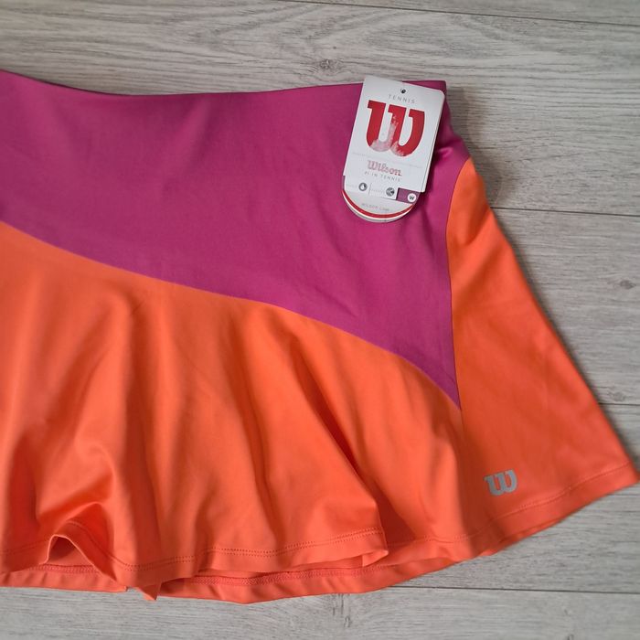 Дамска спортна тенис пола Wilson ,размер - M