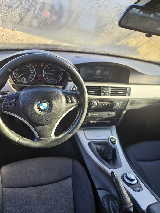 autoturism BMW seria 3 an 2006