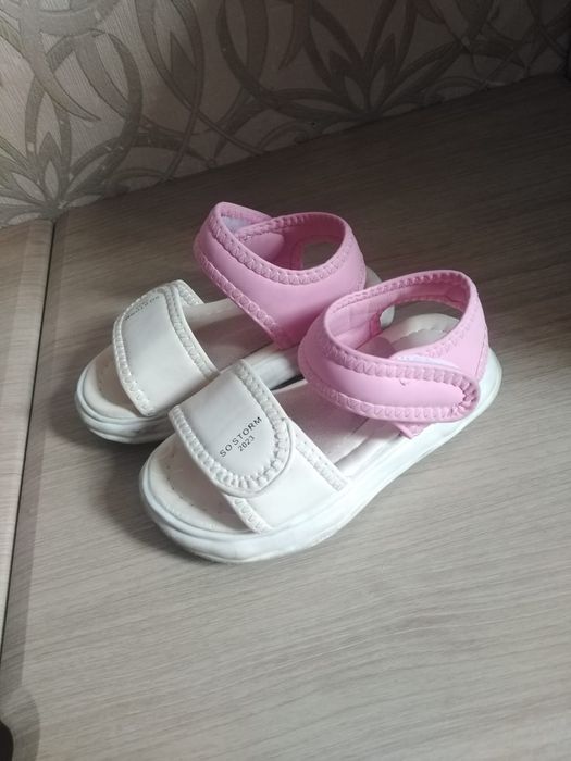 Сандалии 26-27 размер